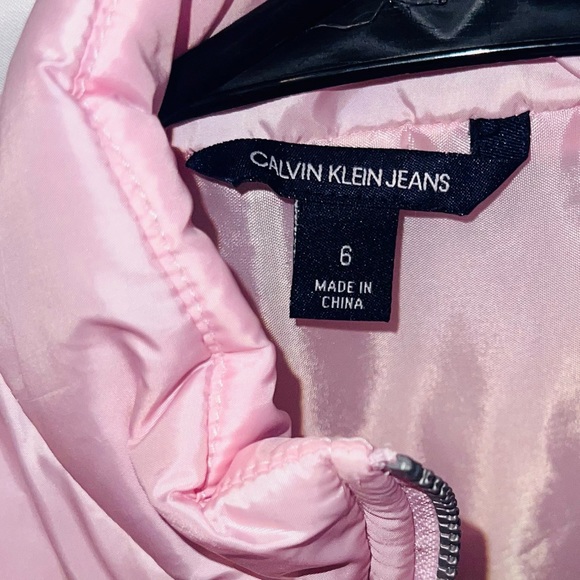 Calvin Klein Jeans Light Pink and Silver Girls Size 6 Puffer Jacket Zip Vest - Picture 7 of 8